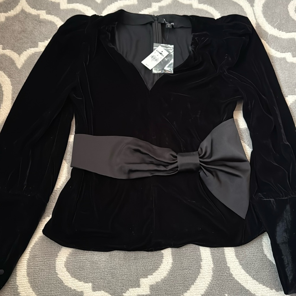 Black Velvet dress top- Brand new- Express -Small